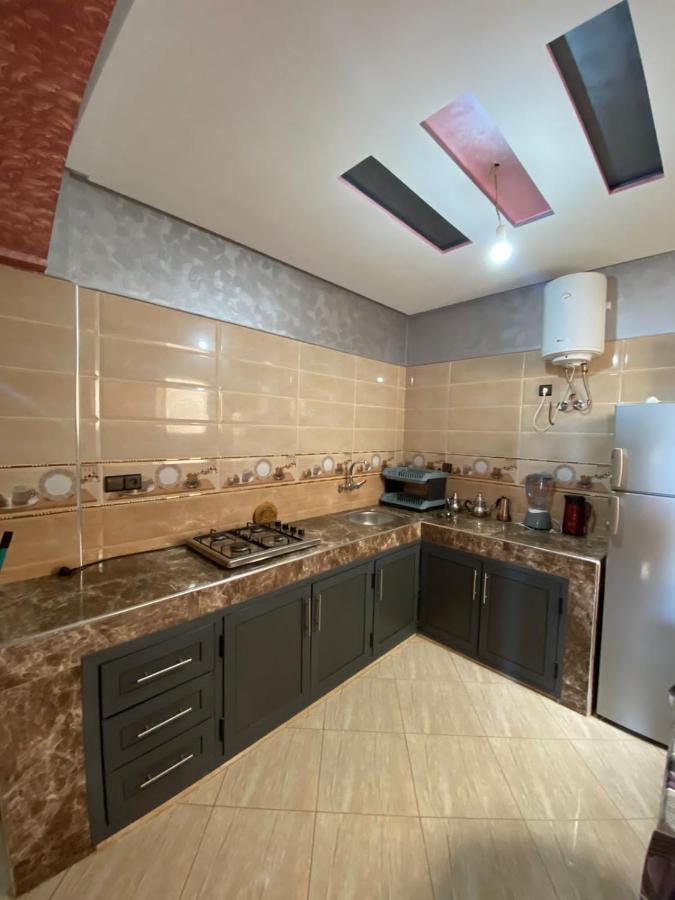 Апартаменты Sun House 1 Эмуан Экстерьер фото